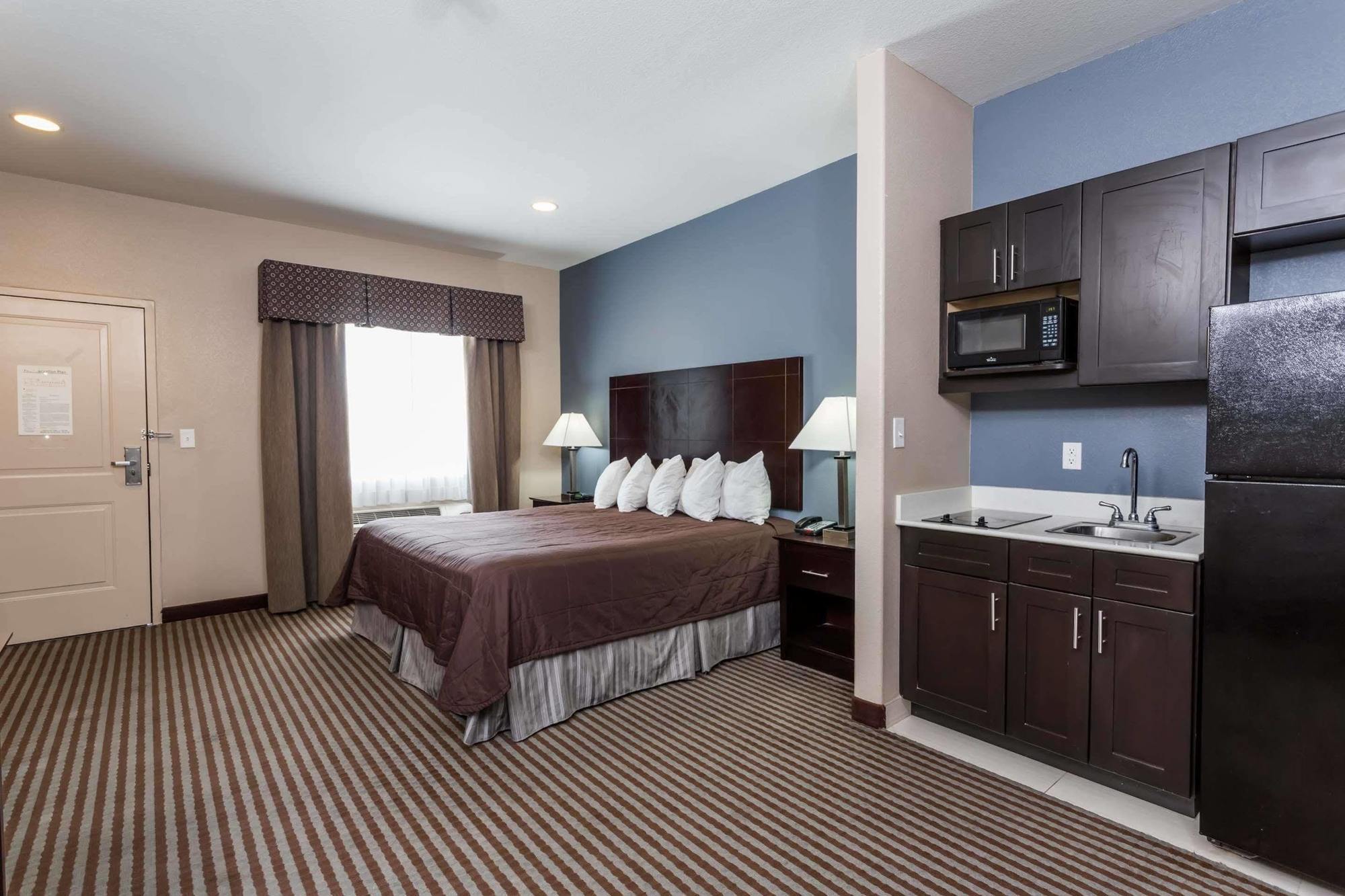Atria Inn & Suites Three Rivers Exterior foto