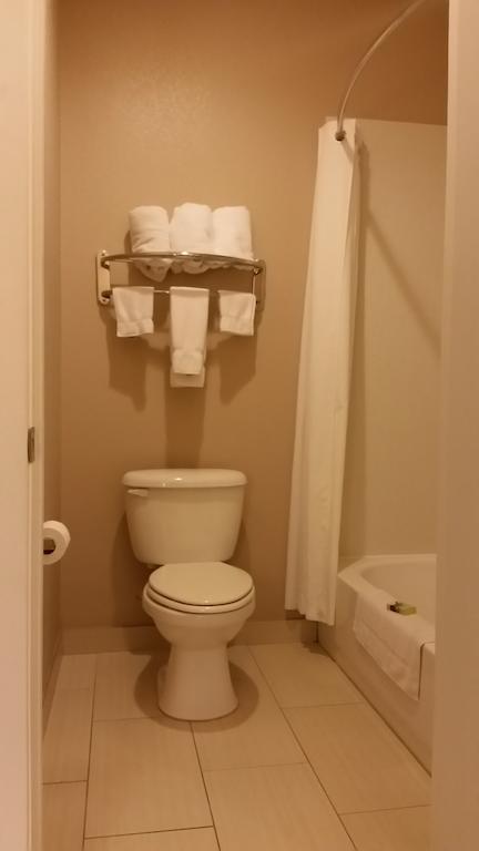 Atria Inn & Suites Three Rivers Quarto foto